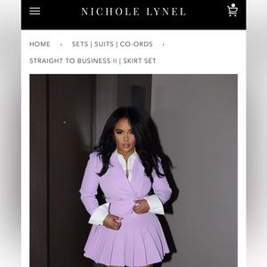 This is a beautiful jacket & skirt set!!!